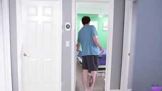 Taylor Wild - Fucking My Moms Best Friend - S12:E4