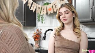 Demi Hawks - Making Stepbro Smile On Thanksgiving - S38:E12