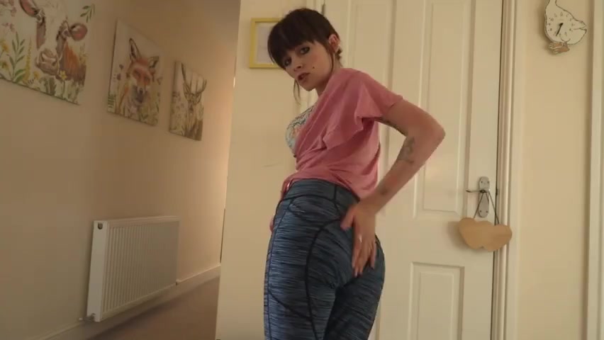 Sydney Harwin - Sister Part One Rub One Out