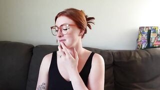 Itskinkerbell - Mommy POV Facesitting