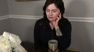 Bettie Bondage – The Loop Hole